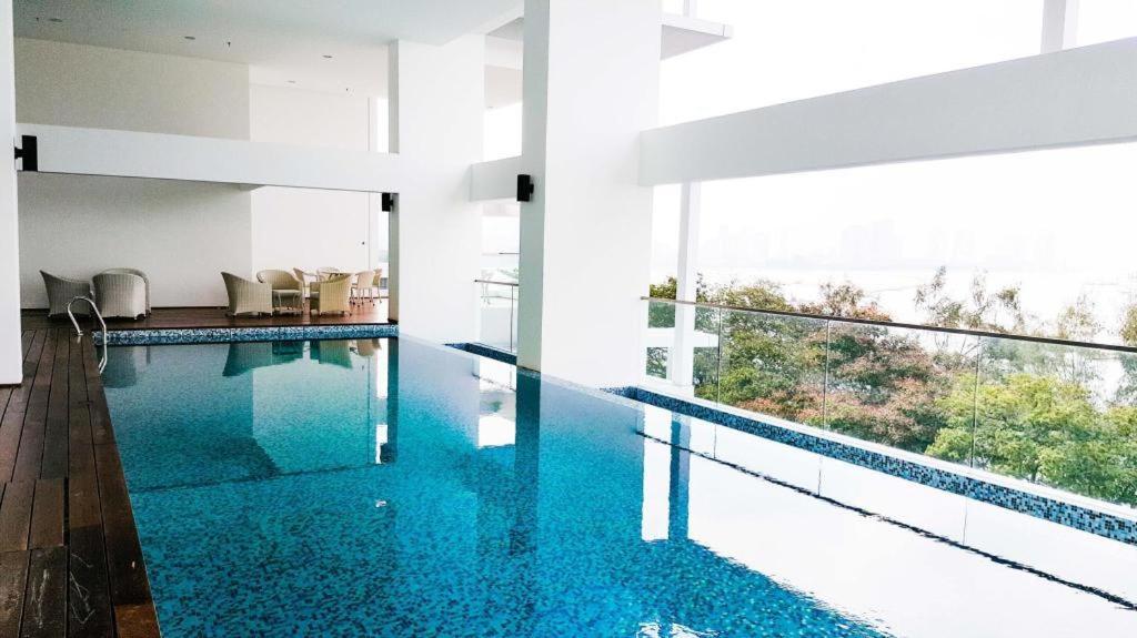 Sunrise Gurney Premium Executive City/Seafront Suite - Penang George Town Exterior foto